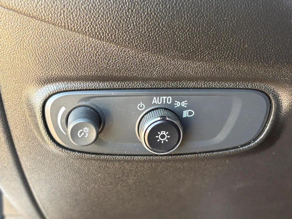 used 2022 Chevrolet Equinox car, priced at $20,899