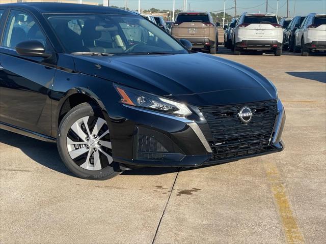 new 2025 Nissan Altima car, priced at $25,301