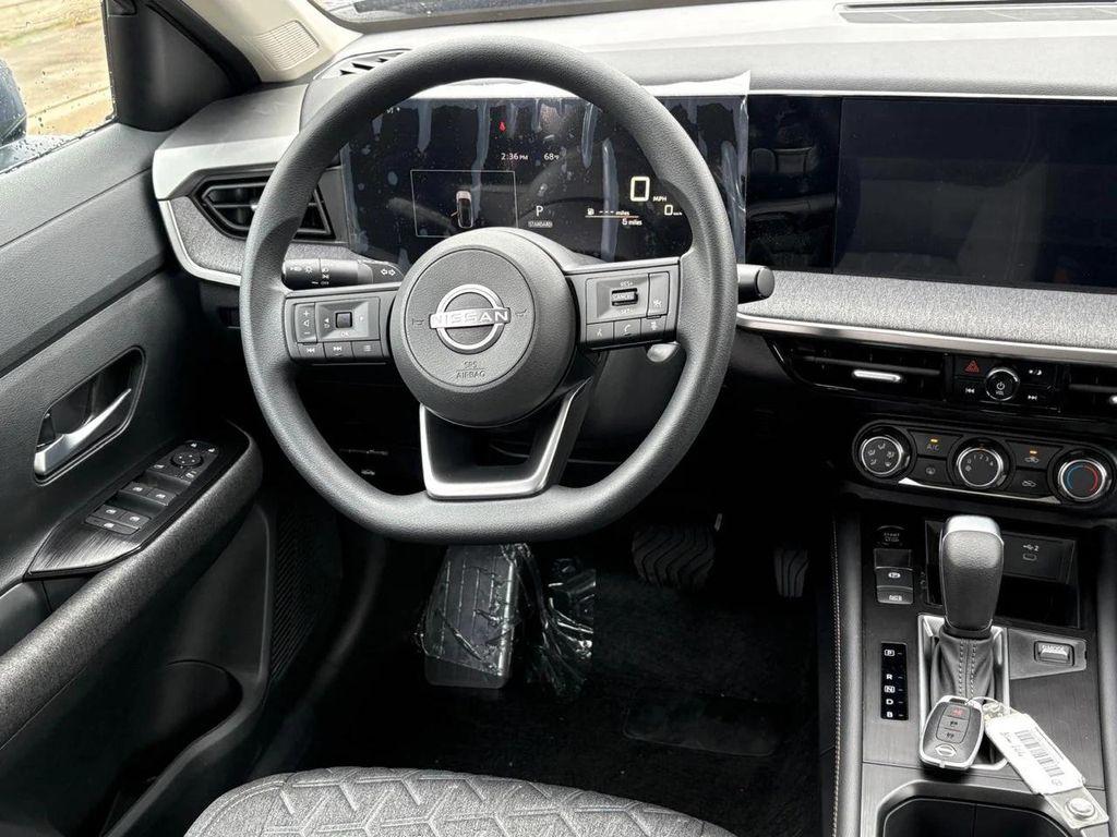 new 2025 Nissan Kicks car, priced at $27,336