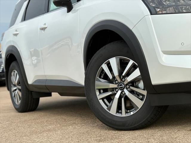 new 2025 Nissan Pathfinder car, priced at $44,960