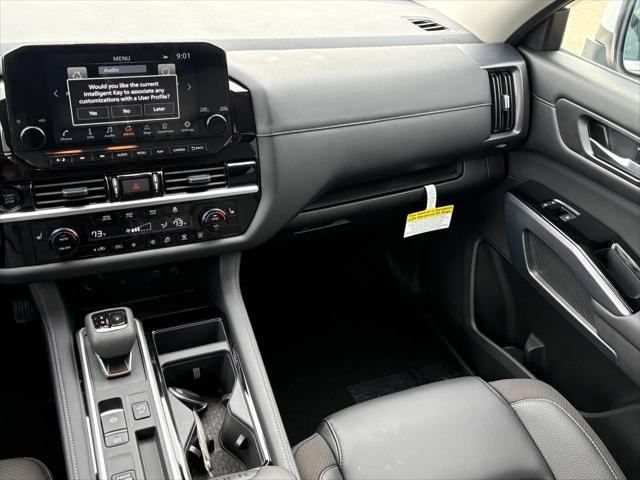 new 2025 Nissan Pathfinder car, priced at $44,960