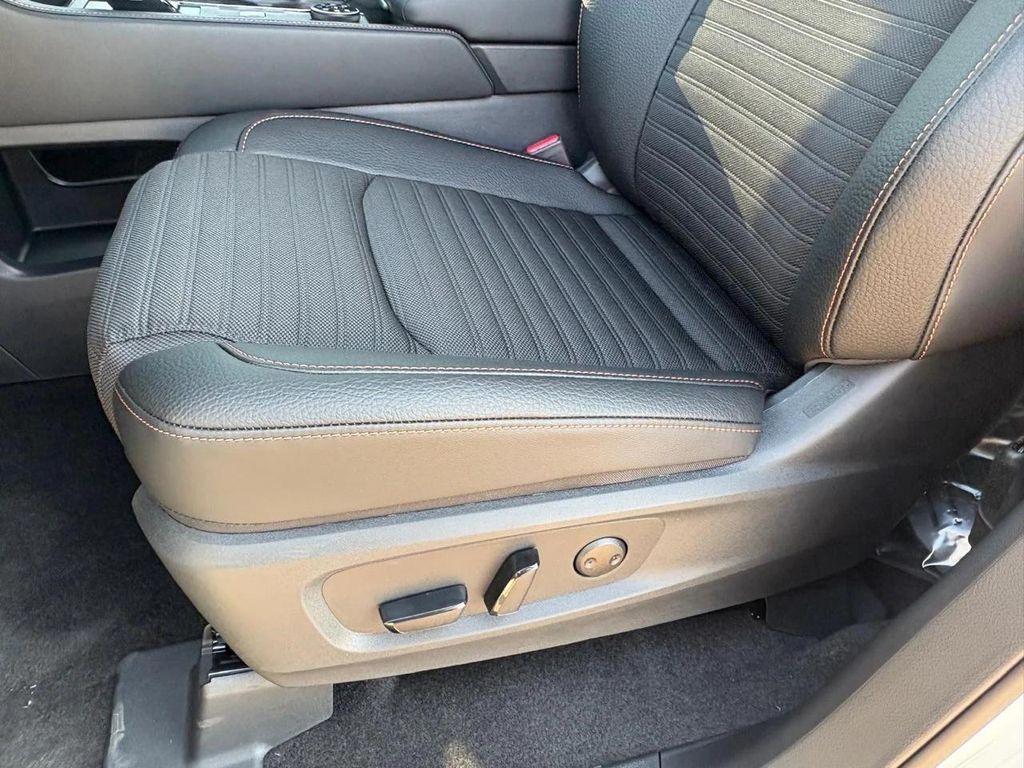 new 2025 Nissan Pathfinder car, priced at $44,271