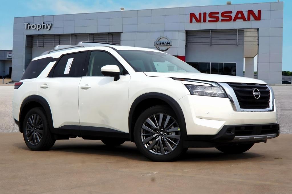 new 2024 Nissan Pathfinder car, priced at $43,414