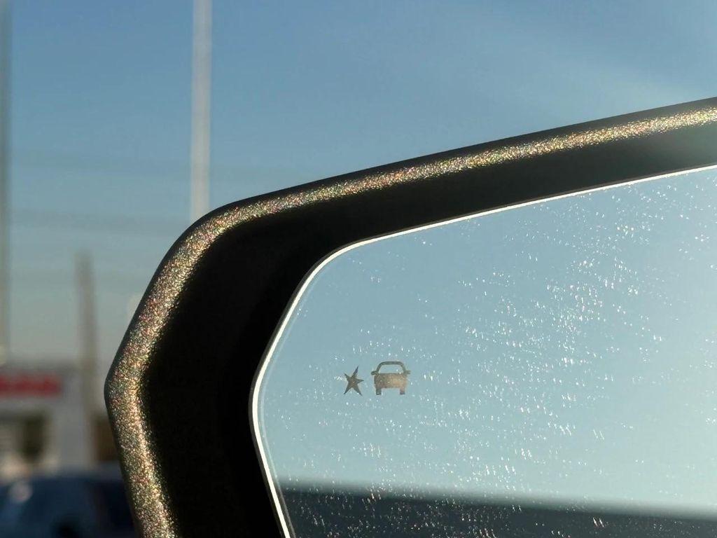 used 2022 Chevrolet Equinox car, priced at $20,758