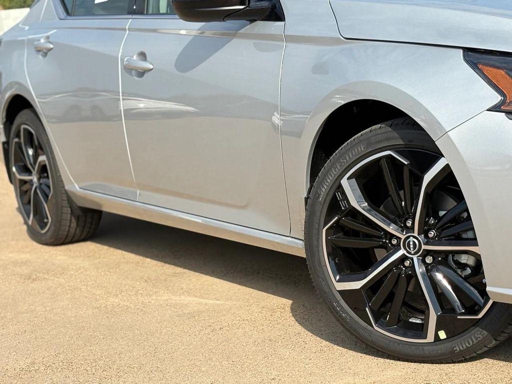 new 2025 Nissan Altima car, priced at $33,257