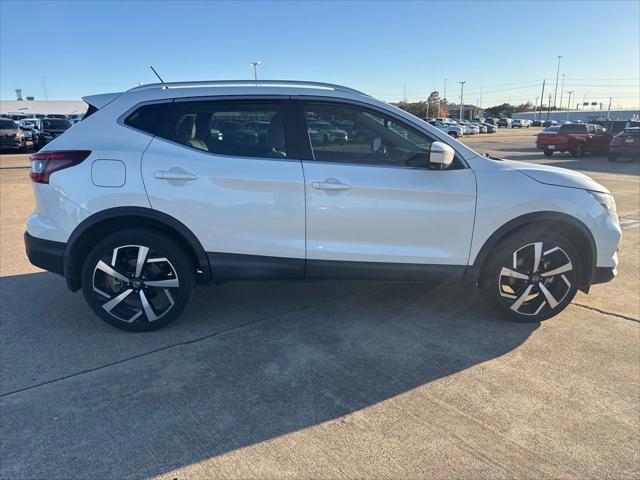 used 2020 Nissan Rogue Sport car, priced at $19,522