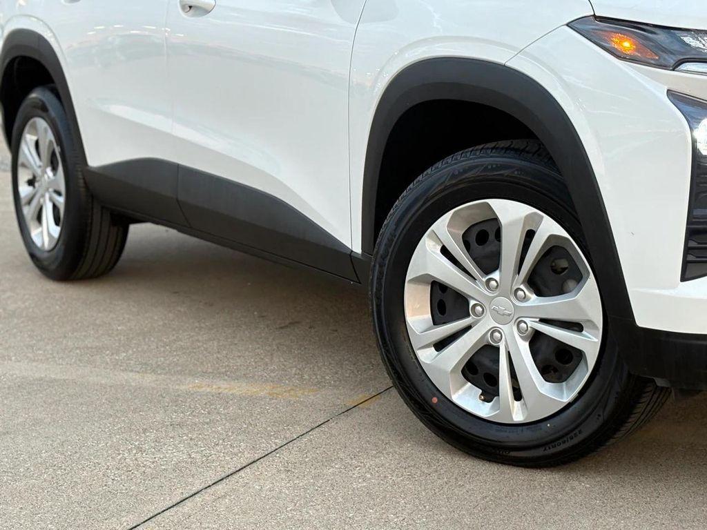 used 2024 Chevrolet Trax car, priced at $18,707