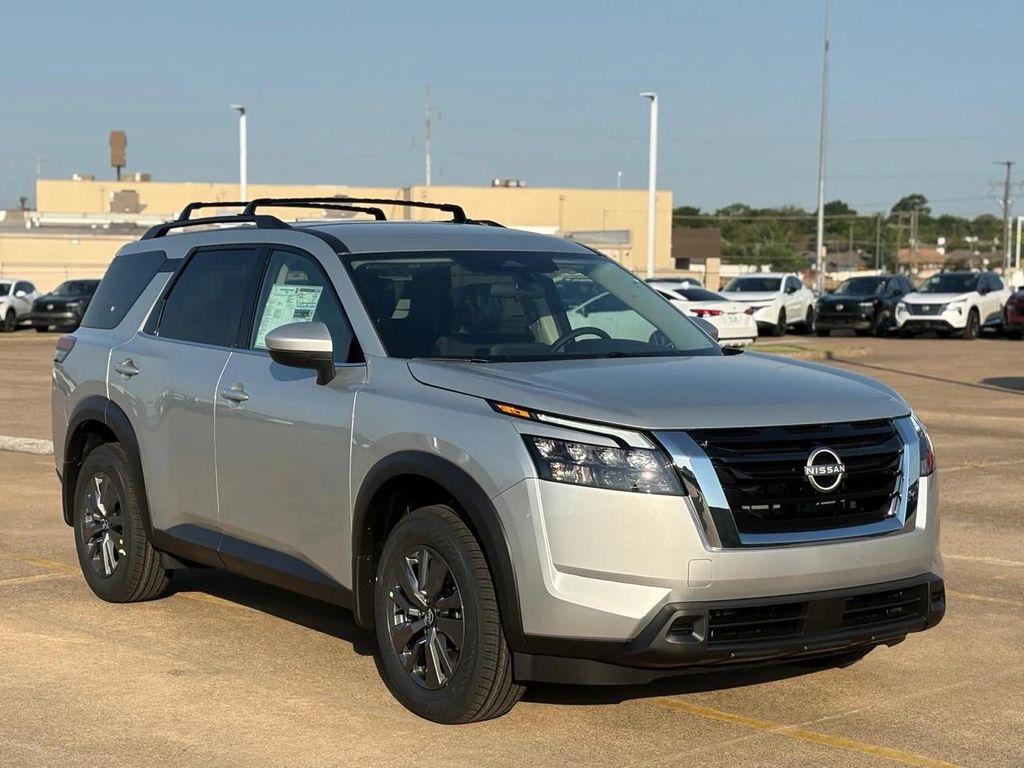 new 2025 Nissan Pathfinder car, priced at $40,364