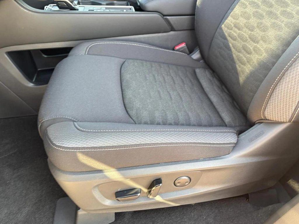new 2025 Nissan Pathfinder car, priced at $40,364