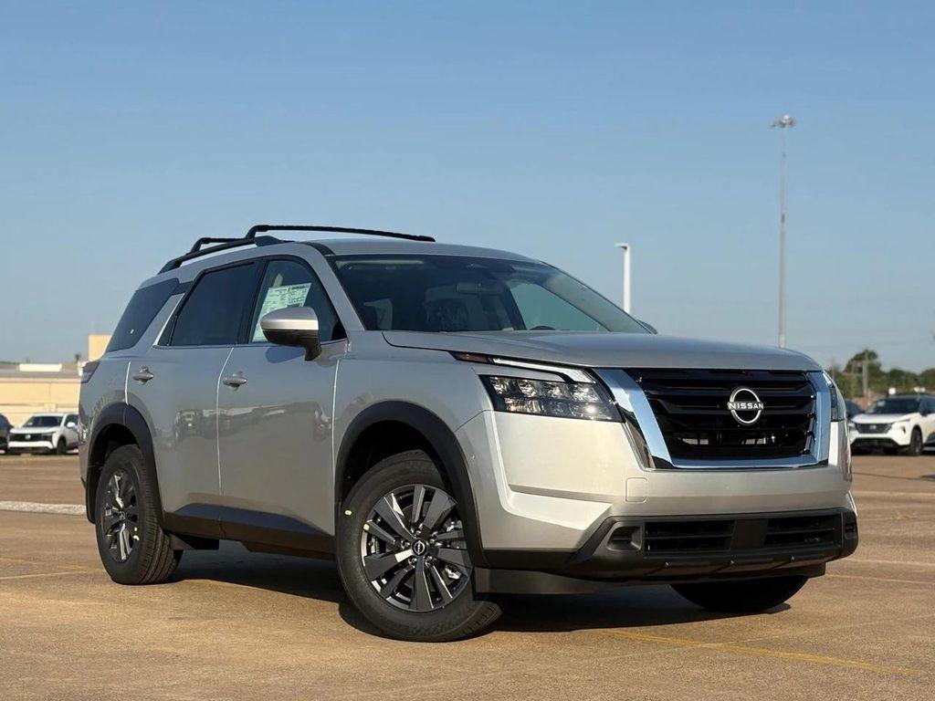 new 2025 Nissan Pathfinder car, priced at $40,364