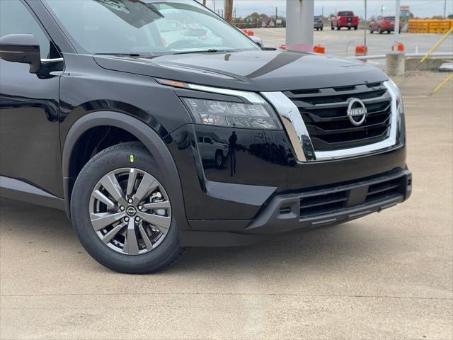 new 2025 Nissan Pathfinder car, priced at $41,207