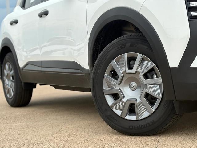 new 2025 Nissan Kicks car, priced at $22,761