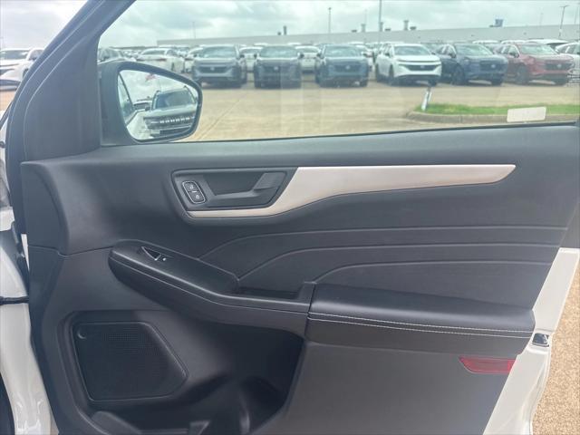 used 2022 Ford Escape car, priced at $19,995