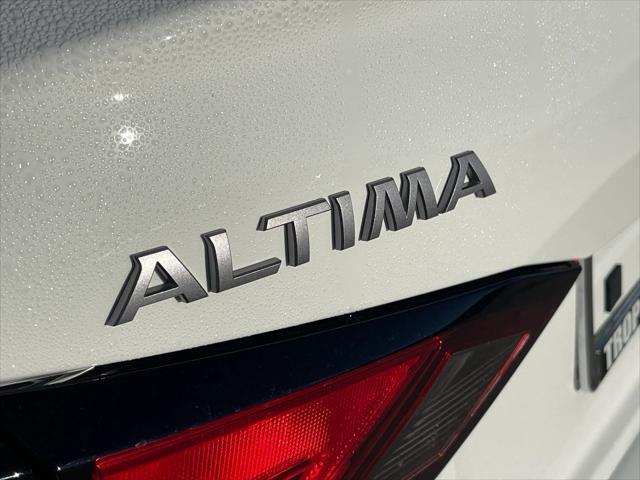 new 2025 Nissan Altima car, priced at $25,301