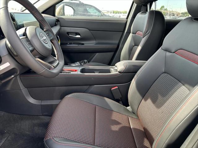 new 2025 Nissan Kicks car, priced at $29,352