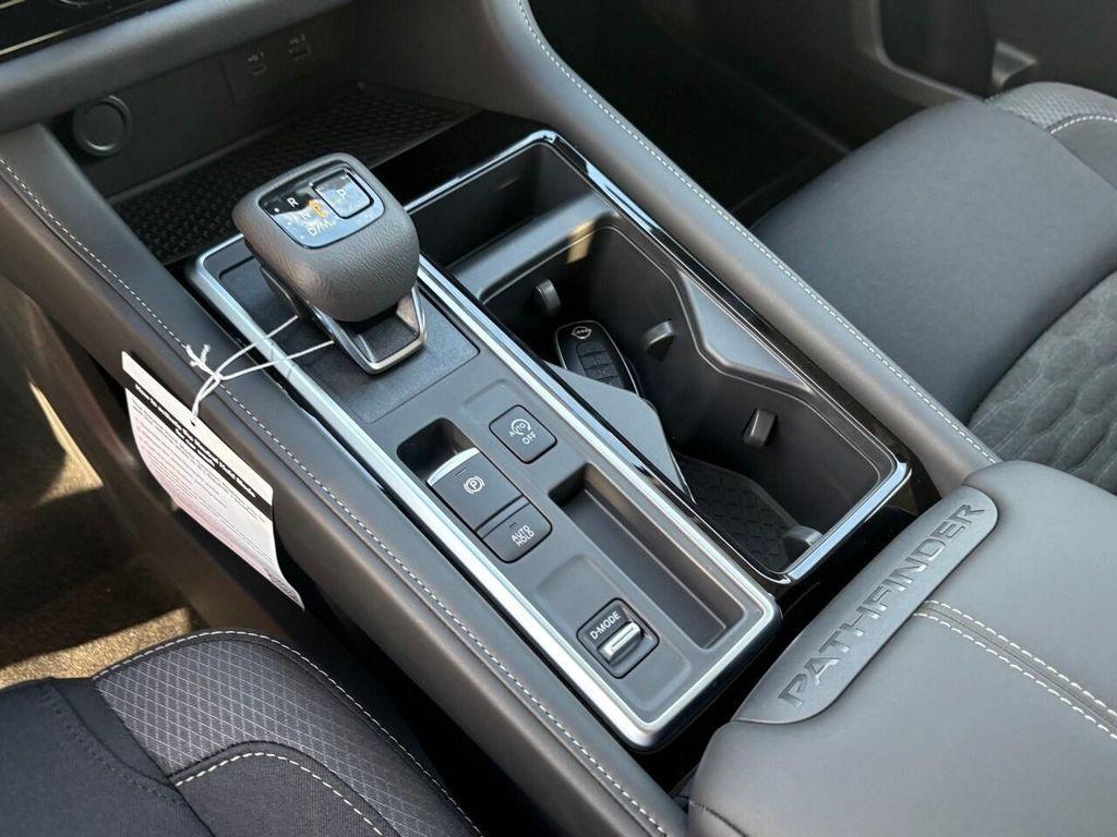 new 2025 Nissan Pathfinder car, priced at $31,404