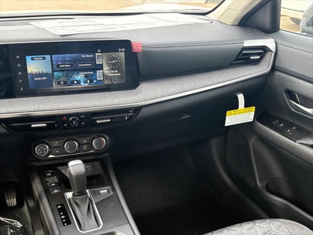 new 2025 Nissan Kicks car, priced at $27,332