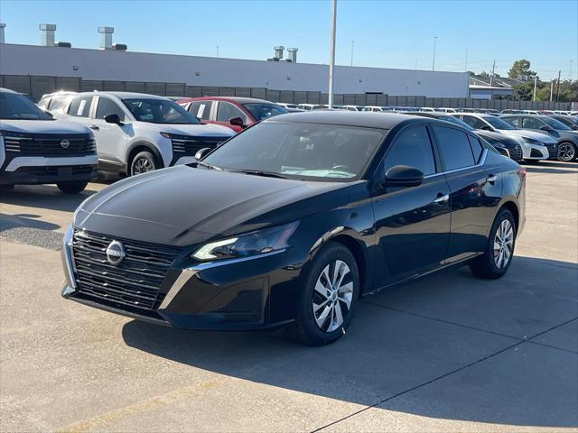 new 2025 Nissan Altima car, priced at $25,301