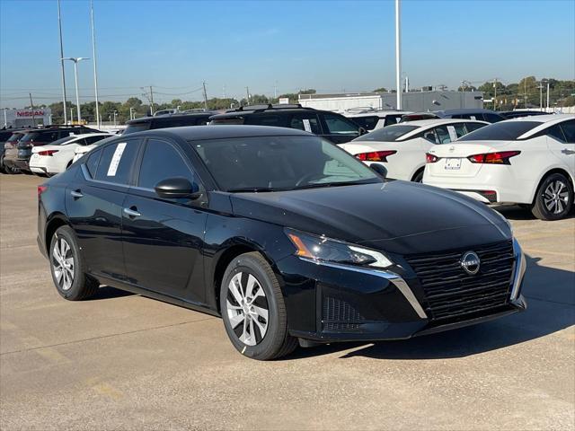 new 2025 Nissan Altima car, priced at $25,301