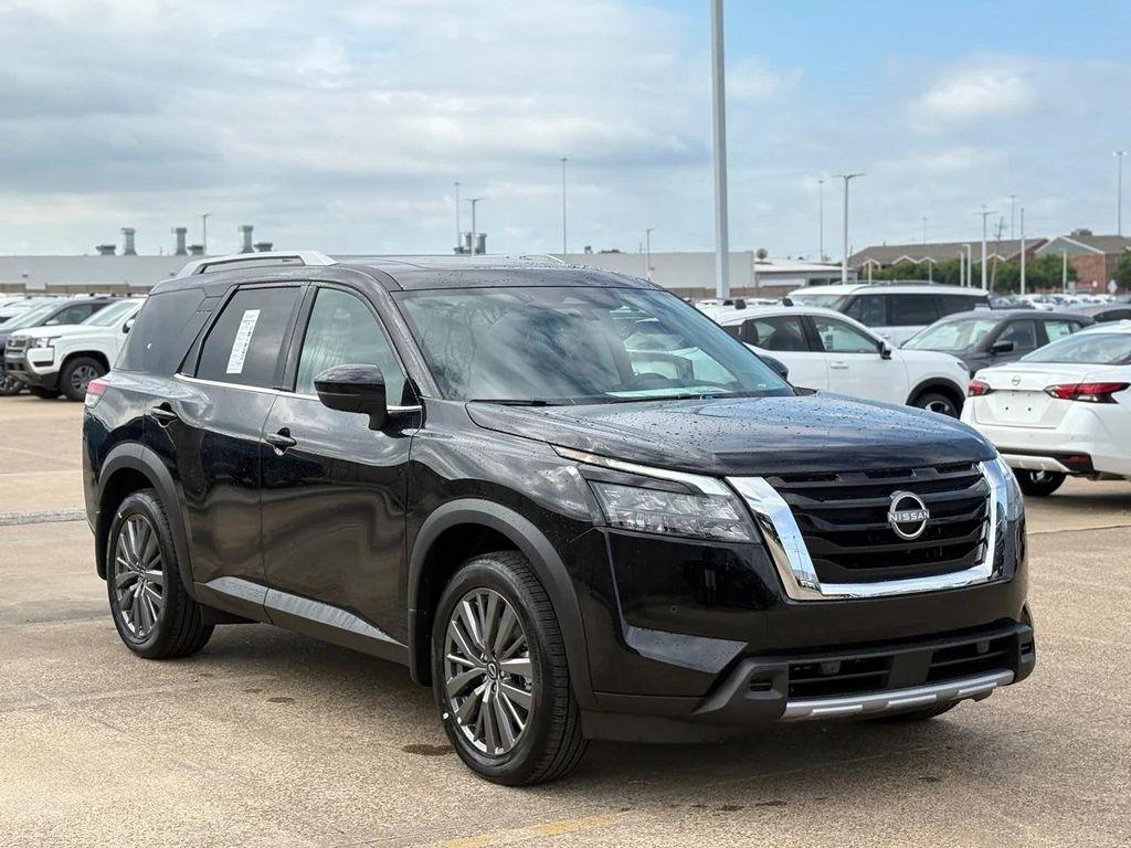 new 2025 Nissan Pathfinder car, priced at $37,830