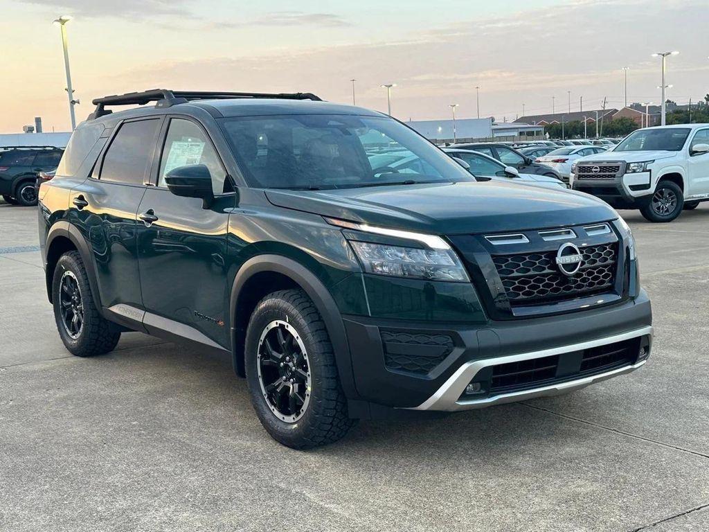 new 2025 Nissan Pathfinder car, priced at $35,085