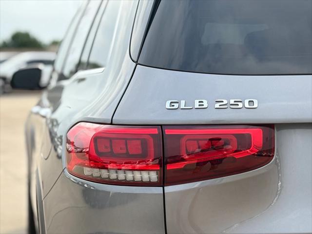 used 2021 Mercedes-Benz GLB 250 car, priced at $27,289