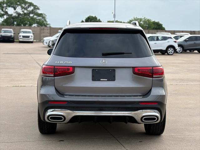 used 2021 Mercedes-Benz GLB 250 car, priced at $27,289