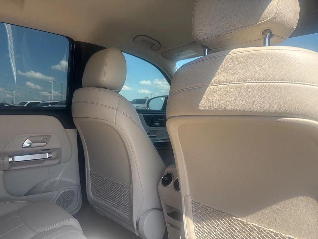 used 2020 Mercedes-Benz GLB 250 car, priced at $20,425