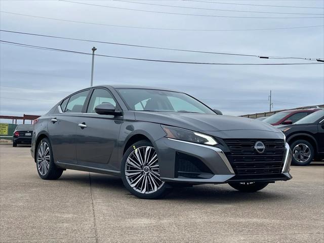 new 2025 Nissan Altima car, priced at $32,225