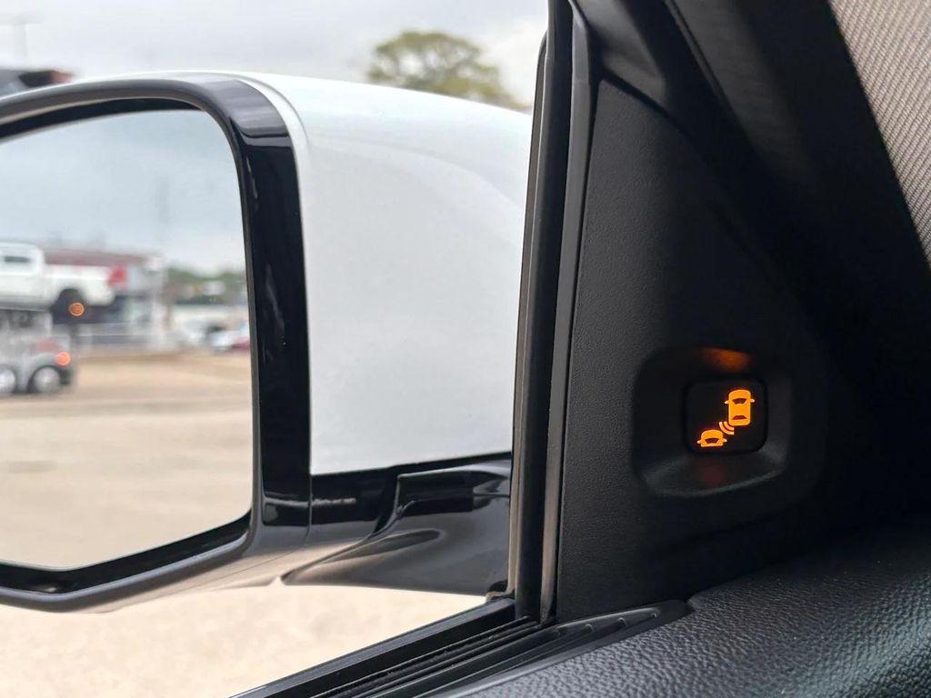 used 2024 Acura MDX car, priced at $37,699