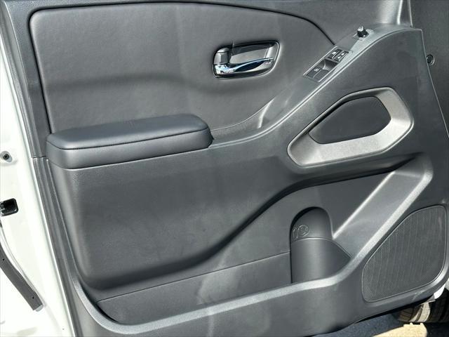 new 2025 Nissan Frontier car, priced at $29,557