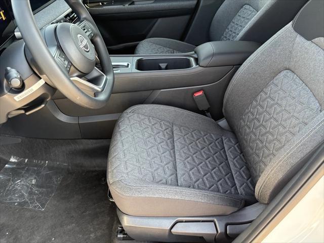 new 2025 Nissan Kicks car, priced at $26,987