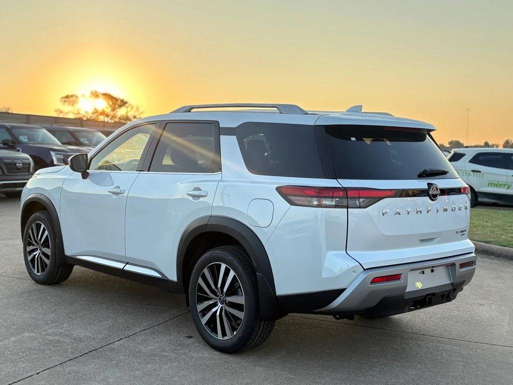 new 2025 Nissan Pathfinder car, priced at $45,546
