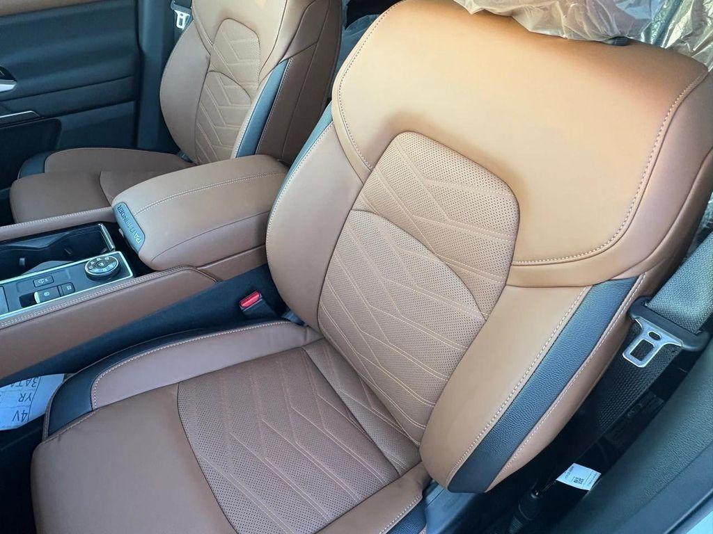 new 2025 Nissan Pathfinder car, priced at $45,546