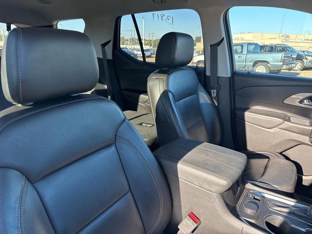 used 2021 Chevrolet Traverse car, priced at $20,958