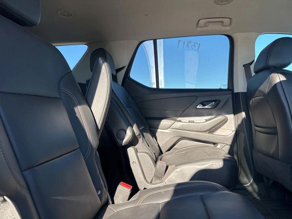 used 2021 Chevrolet Traverse car, priced at $20,958