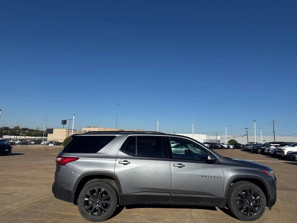 used 2021 Chevrolet Traverse car, priced at $20,958