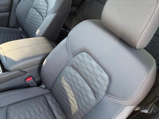 new 2025 Nissan Pathfinder car, priced at $39,294