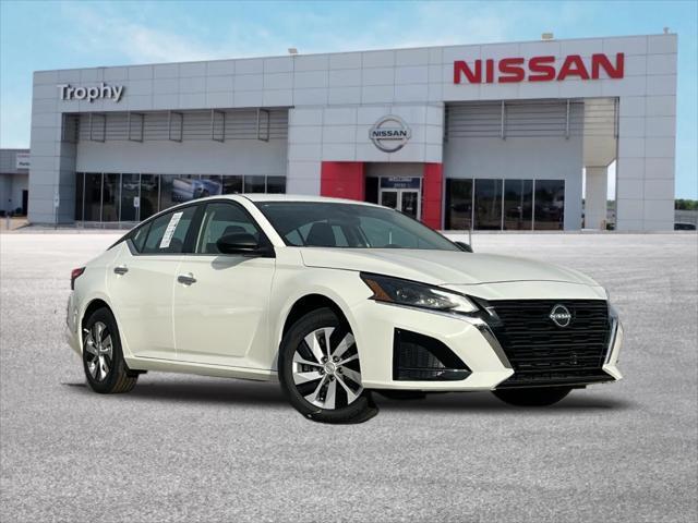 new 2025 Nissan Altima car, priced at $25,301