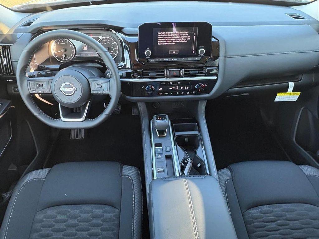 new 2025 Nissan Pathfinder car, priced at $32,614