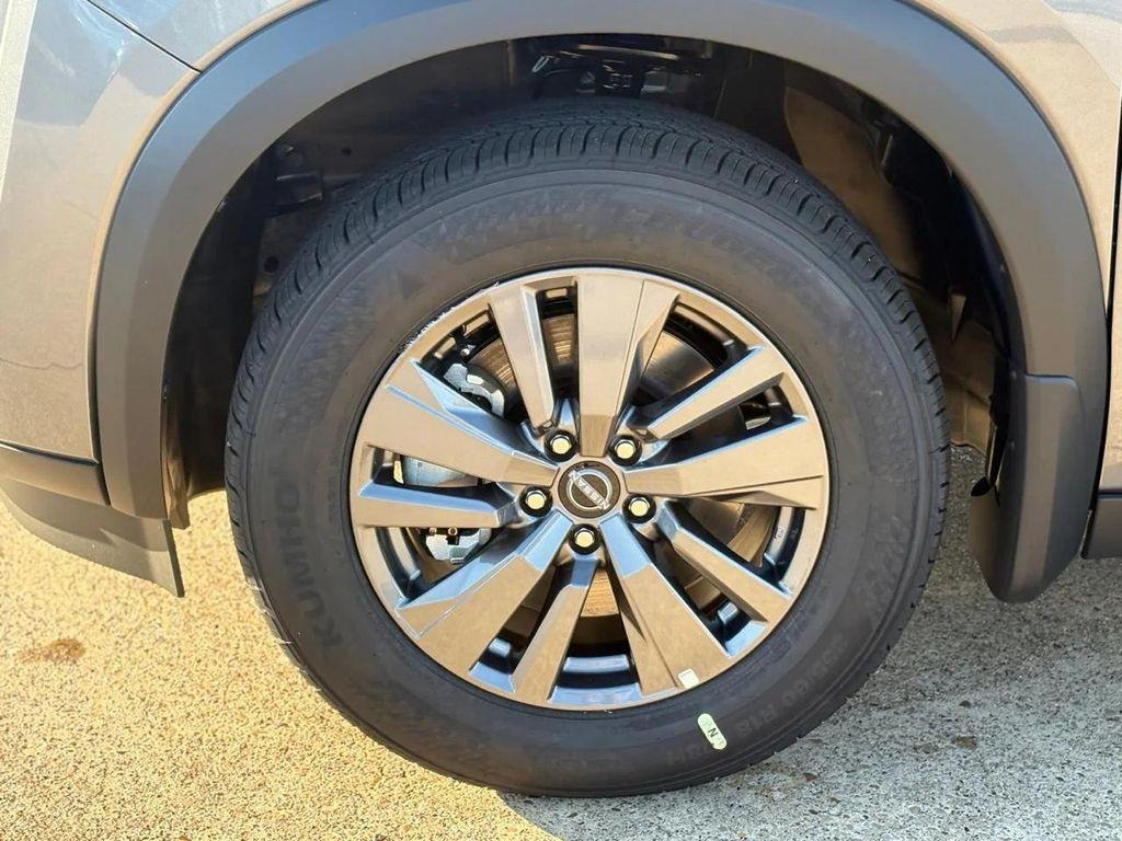 new 2025 Nissan Pathfinder car, priced at $32,614