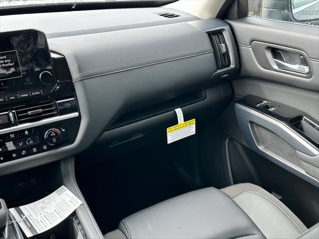 new 2025 Nissan Pathfinder car, priced at $43,785