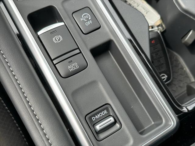 new 2025 Nissan Pathfinder car, priced at $43,785