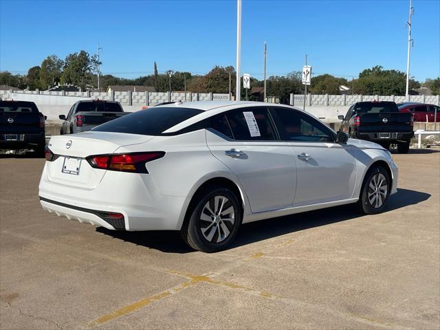 new 2025 Nissan Altima car, priced at $25,301