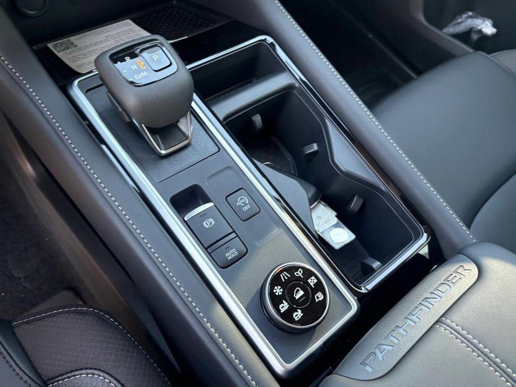new 2025 Nissan Pathfinder car, priced at $39,686