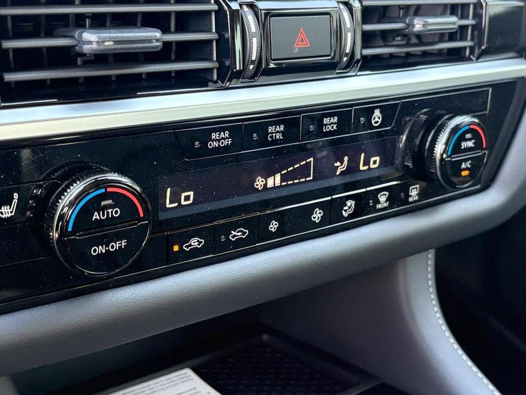 new 2025 Nissan Pathfinder car, priced at $39,686