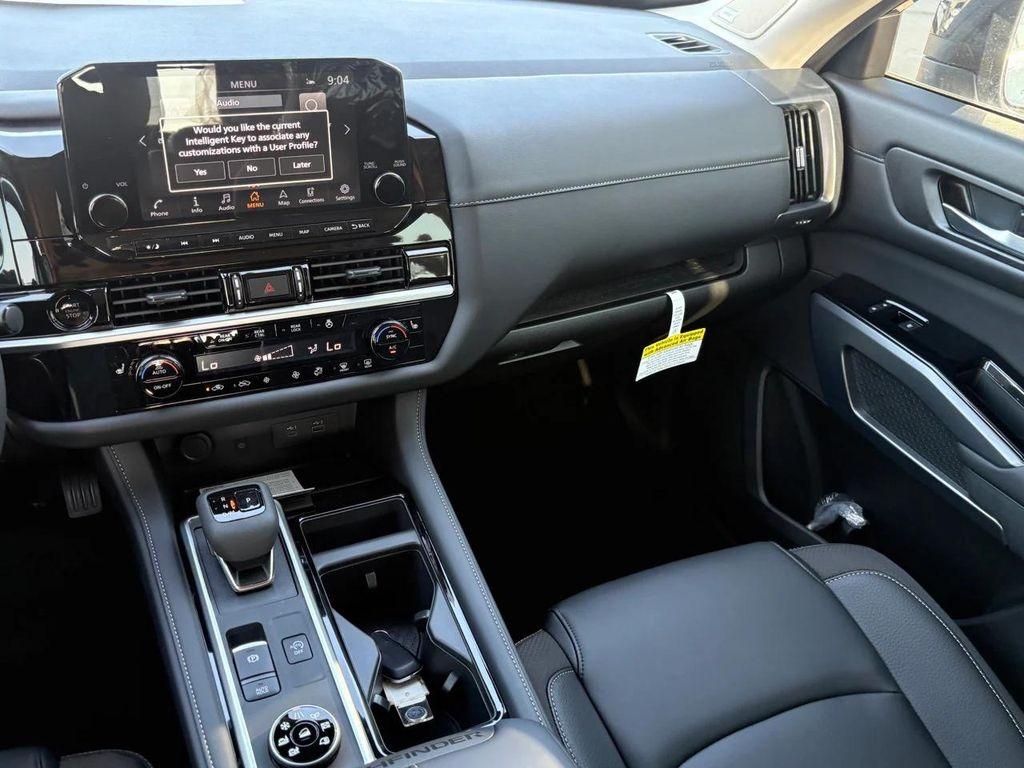 new 2025 Nissan Pathfinder car, priced at $39,686