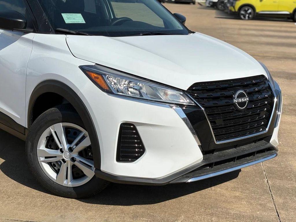 new 2025 Nissan Kicks car, priced at $21,279