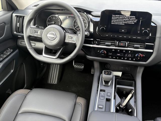new 2025 Nissan Pathfinder car, priced at $44,960