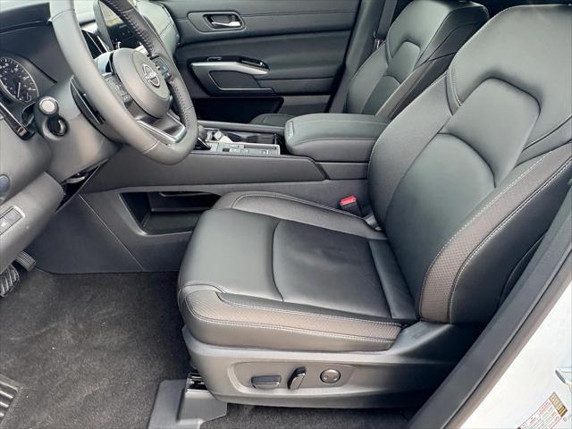 new 2025 Nissan Pathfinder car, priced at $44,960